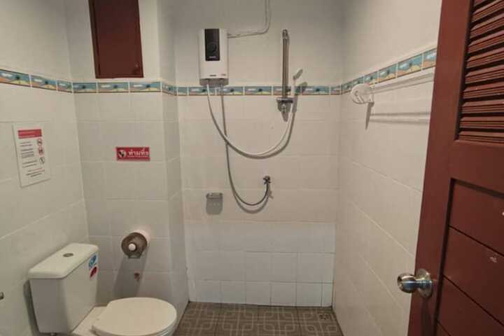 Room 60 of 71