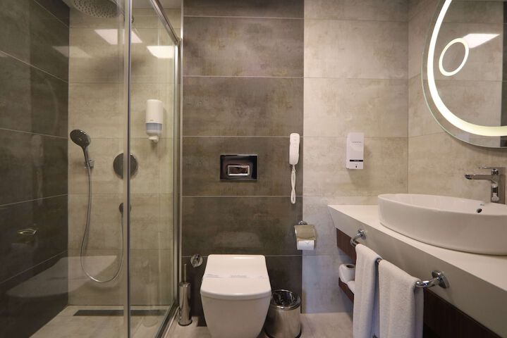 Room 45 of 73