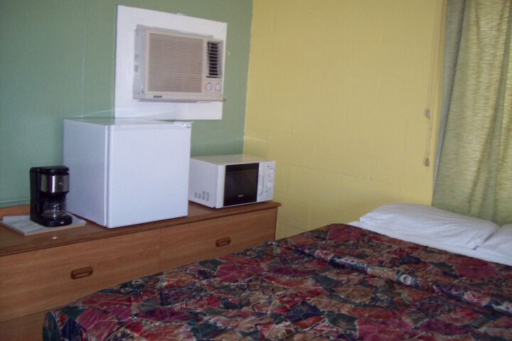 Room 5 of 40