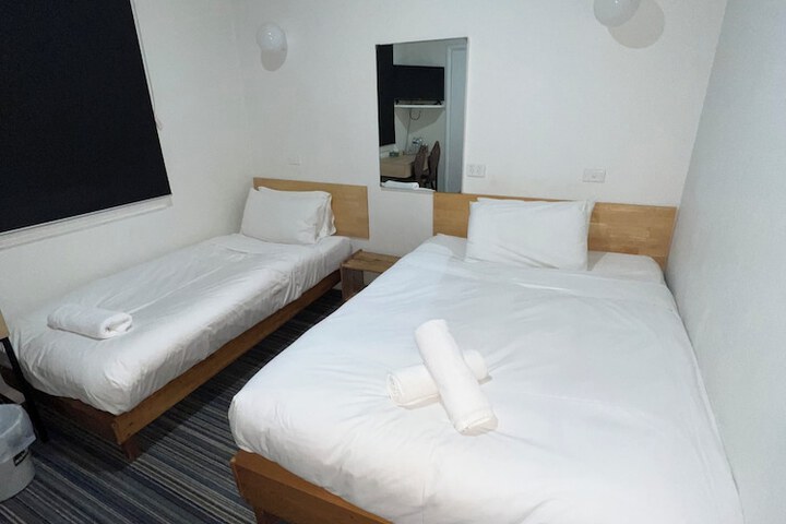 Room 37 of 109