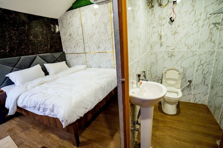 Room 20 of 44