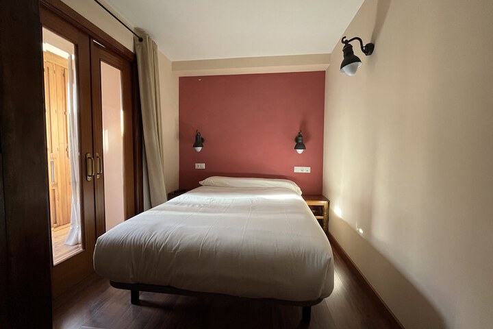 Room 27 of 95