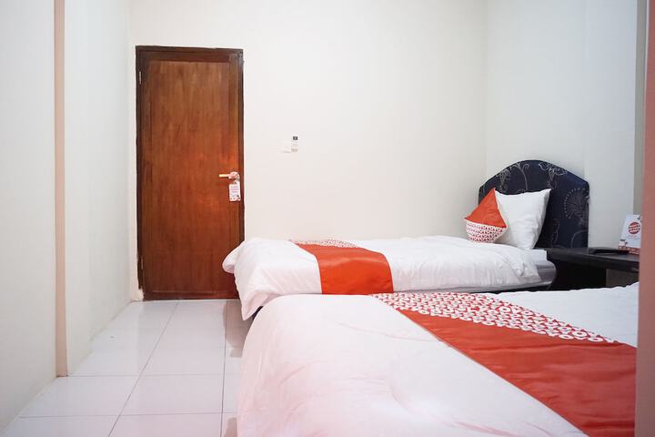 Room 4 of 24