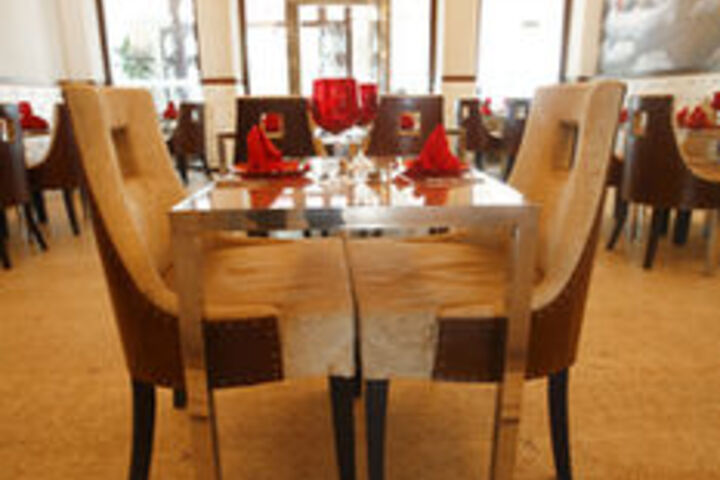 Dining 69 of 75