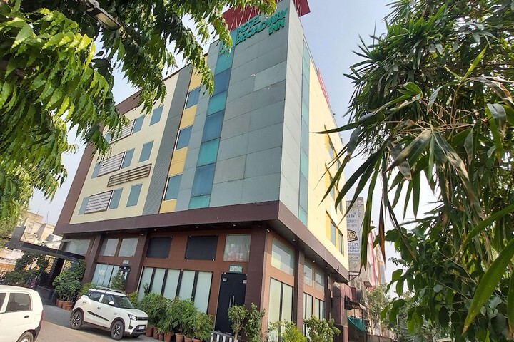 Hotel 73 of 74