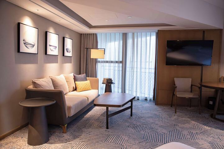 Room 47 of 120