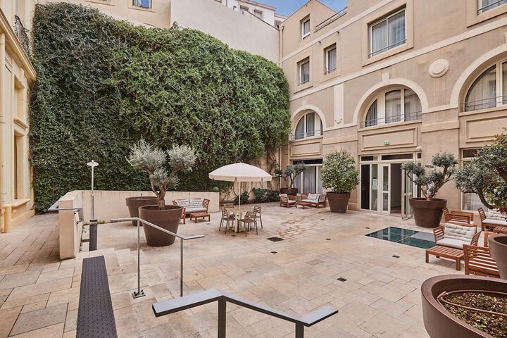 Terrace/Patio 50 of 58