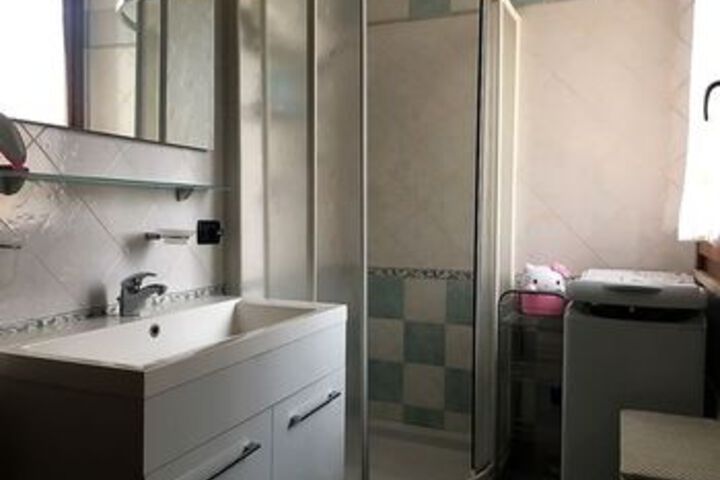 Room 17 of 499