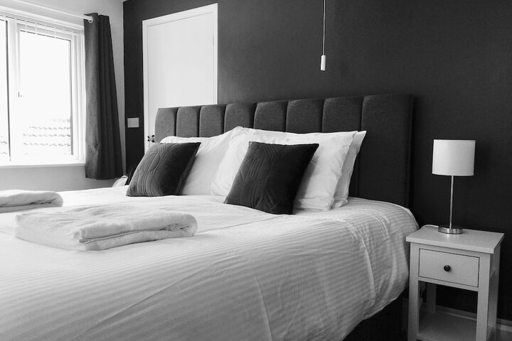 Room 3 of 9