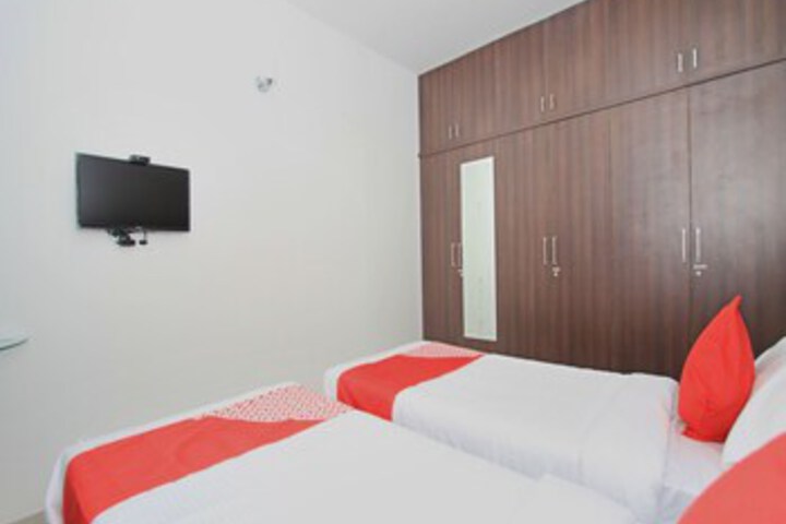 Room 21 of 24