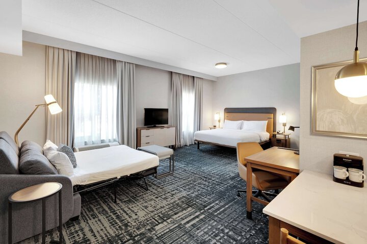 Room 21 of 46
