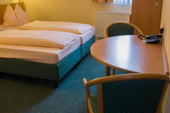 Room 17 of 47