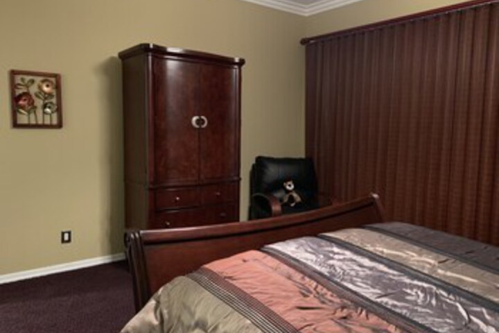 Room 18 of 24