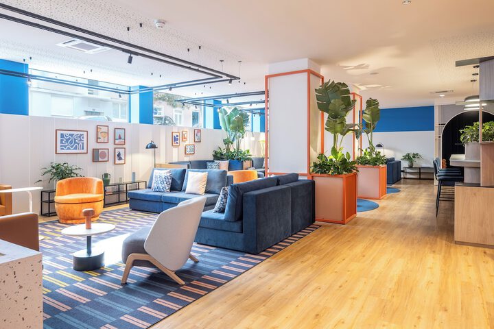 Guest Lobby