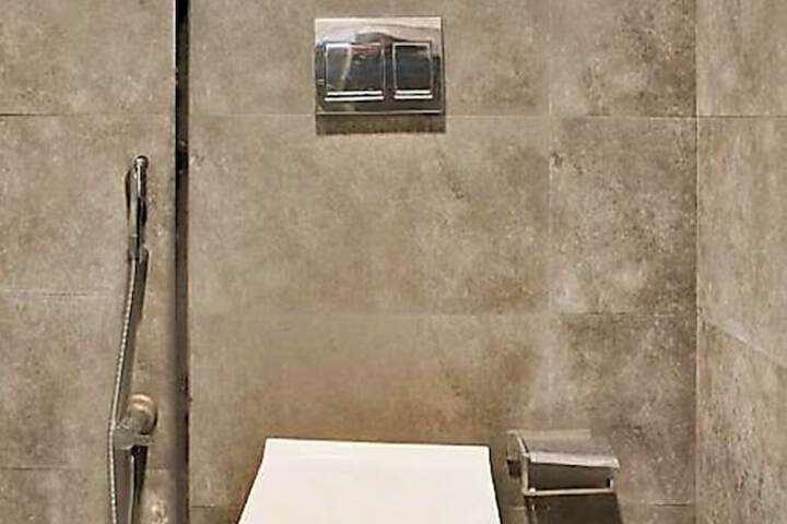Room 19 of 20