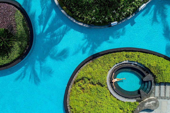Pool 106 of 252