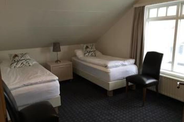 Room 22 of 49