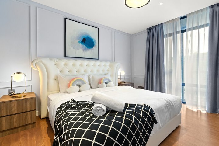 Room 53 of 216