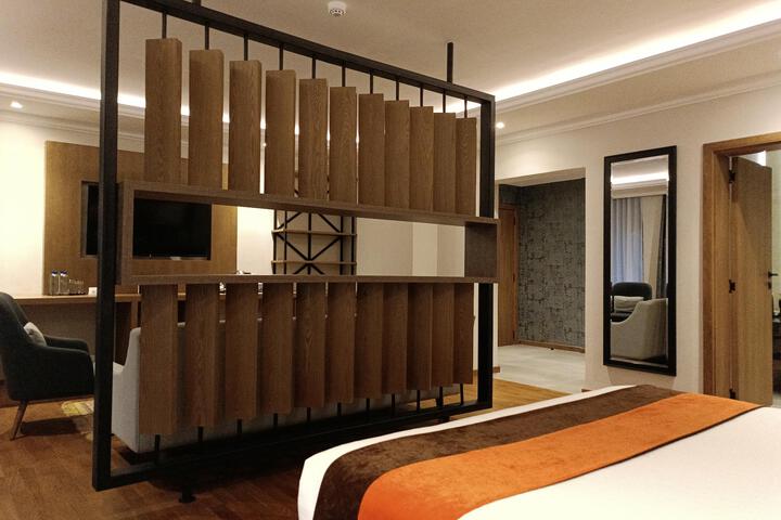 Room 66 of 70