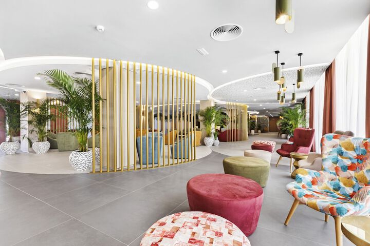 Guest Lobby