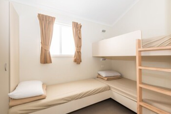Room 106 of 129