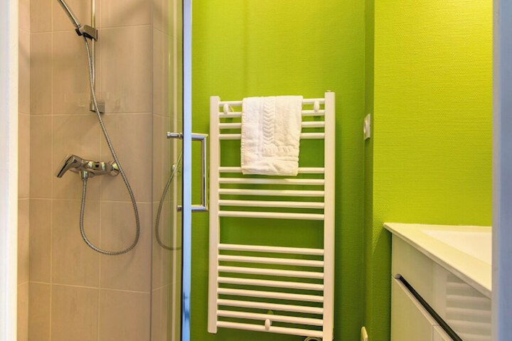 Room 18 of 41