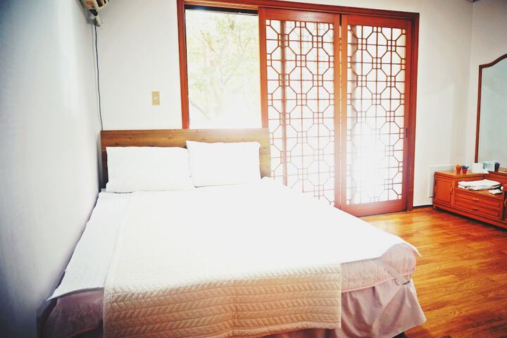 Room 4 of 39