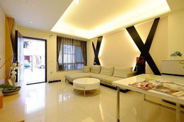 Room 32 of 33