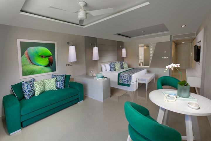 Room 22 of 209