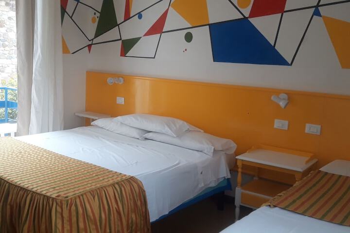 Room 7 of 53