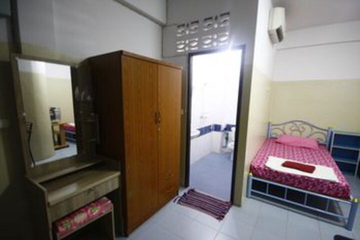 Room 36 of 47