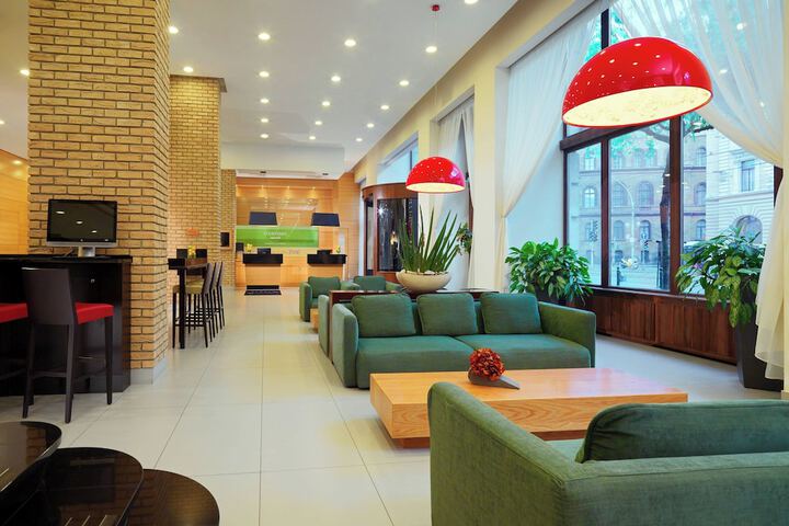 Guest Lobby