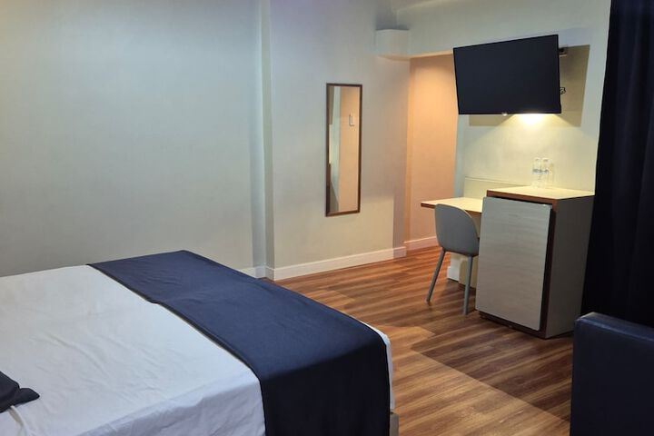 Room 5 of 54