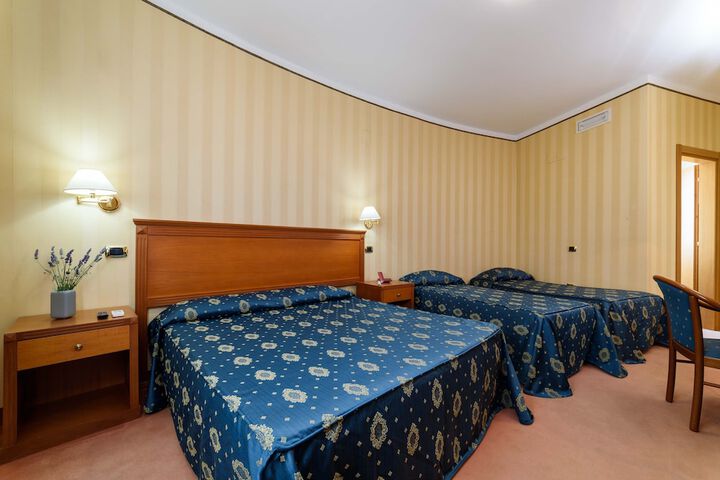 Room 14 of 61