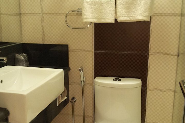 Room 25 of 35