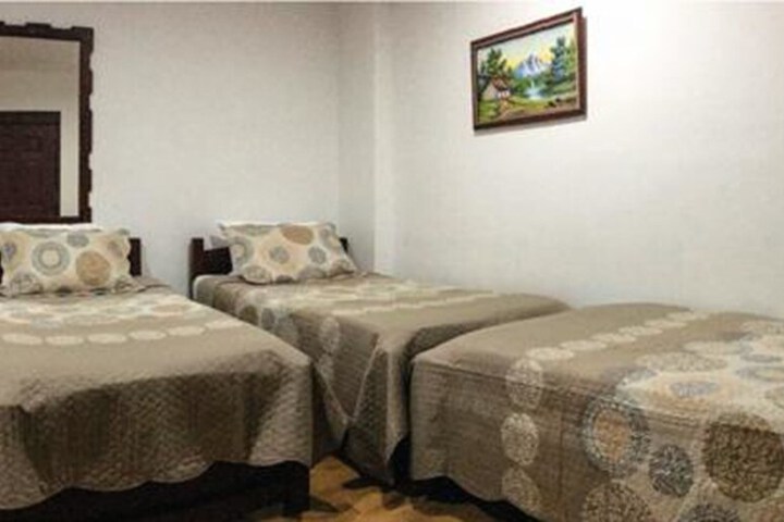 Room 7 of 8