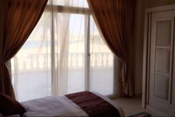 Room 20 of 94