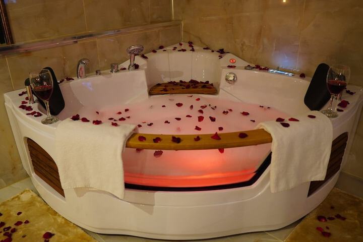 Room 12 of 39