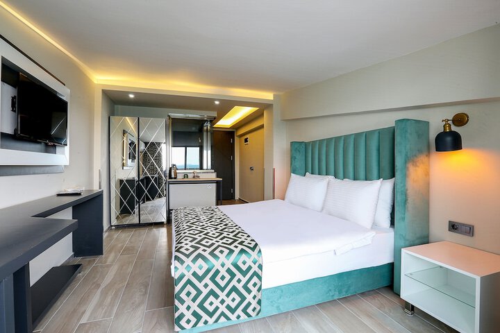 Room 4 of 29