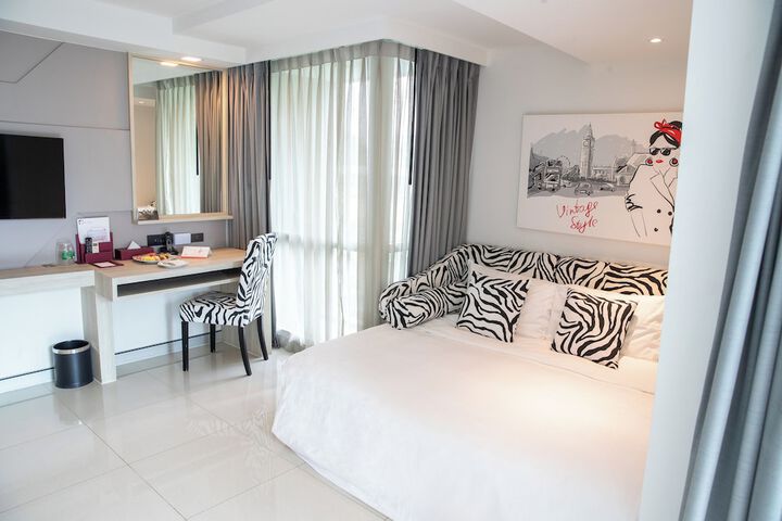 Room 28 of 130