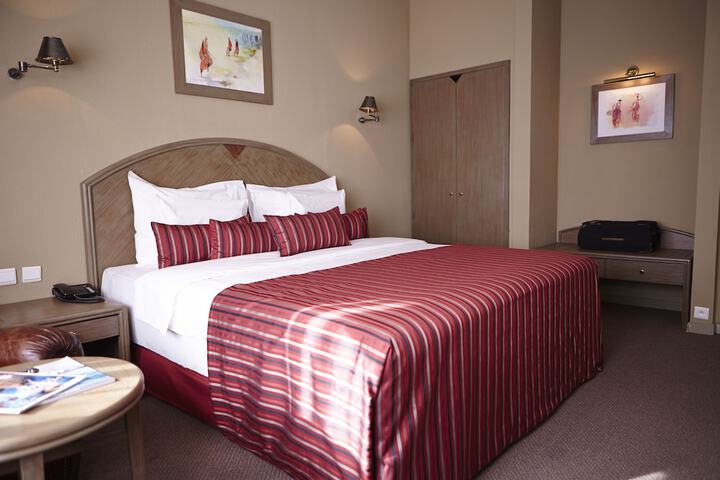 Room 7 of 87