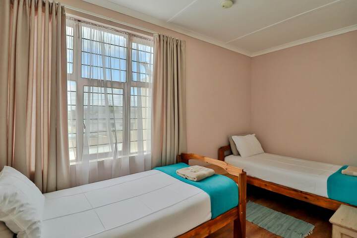 Room 10 of 50