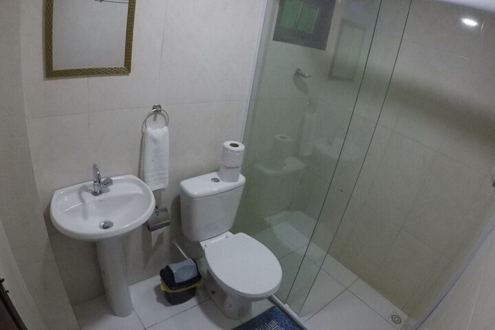 Room 17 of 38