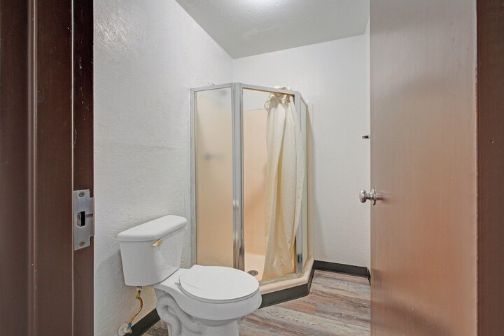 Room 21 of 35