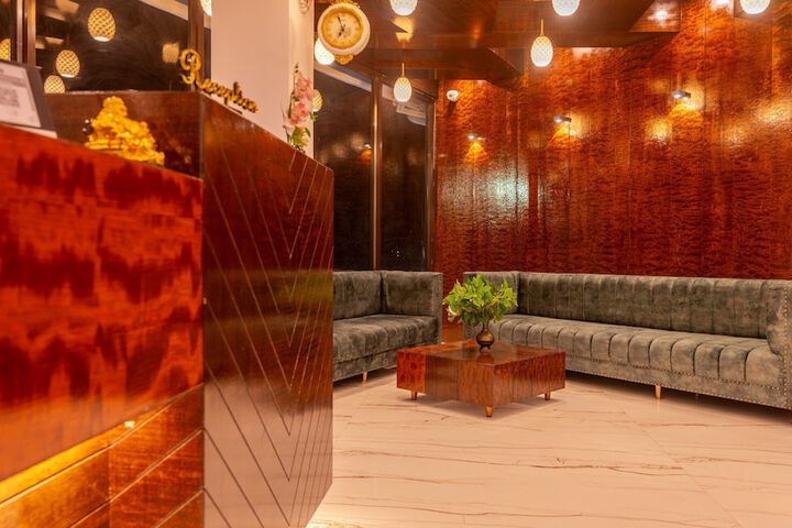 Hotel Interior 4 of 58