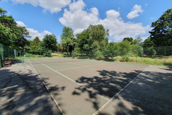 Tennis court