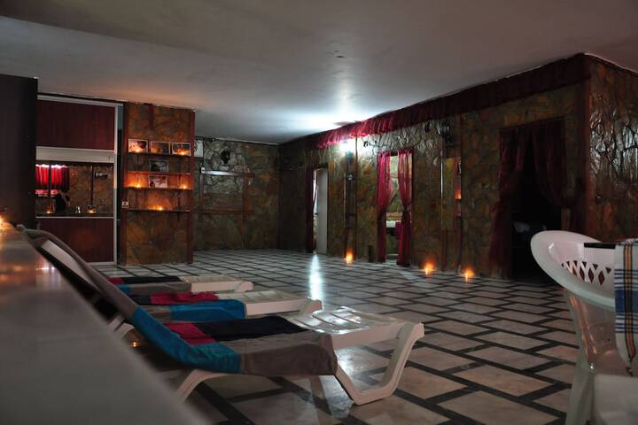 Hotel Interior 9 of 17