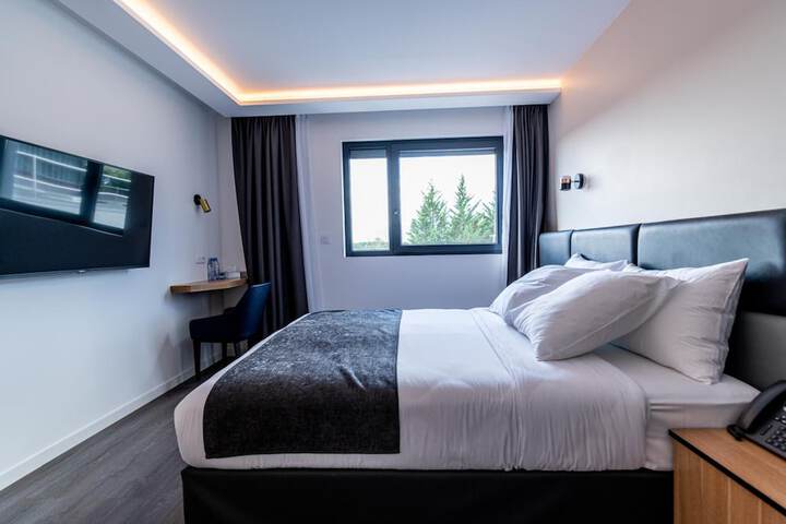 Room 15 of 43
