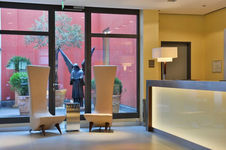 Hotel Lobby