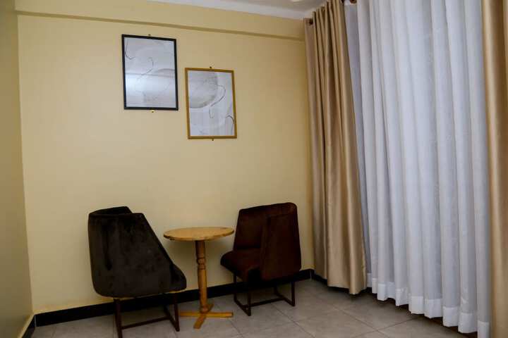 Room 10 of 39